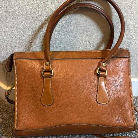 Vintage Dooney & Bourke AWL Shoulder Satchel Zipper British Tan Crossbody R21 - Picture 4 of 15
